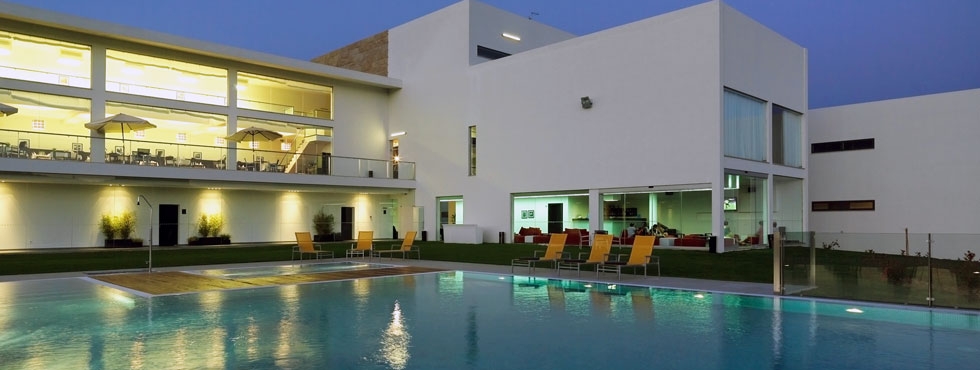 gua Hotels - piscina
