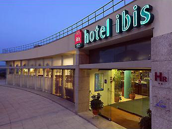 Hotel Ibis Bragana - frente